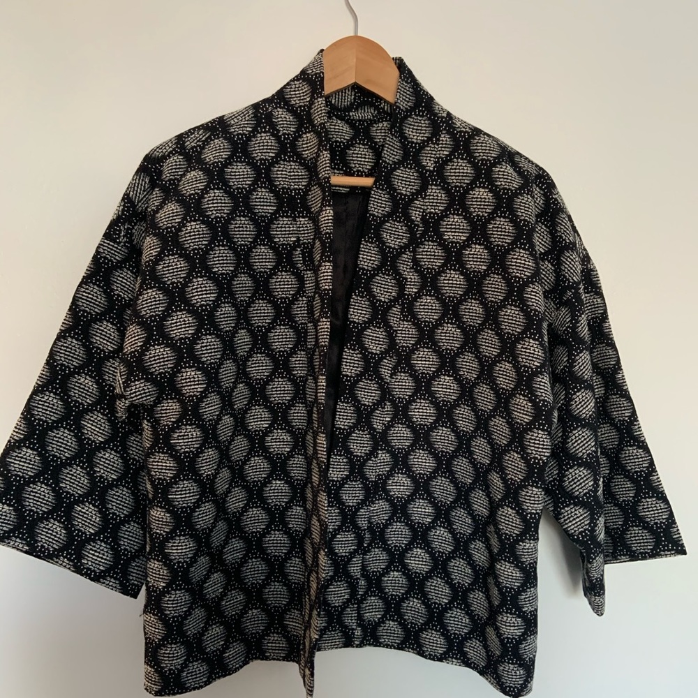 Kimono blazer, black and white
